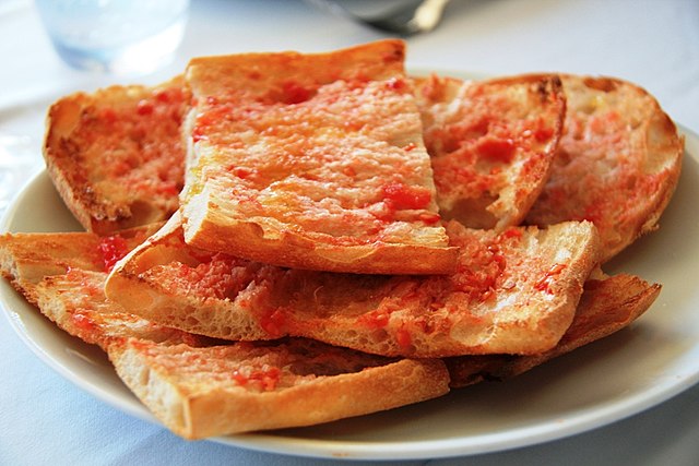 Pan con Tomate 